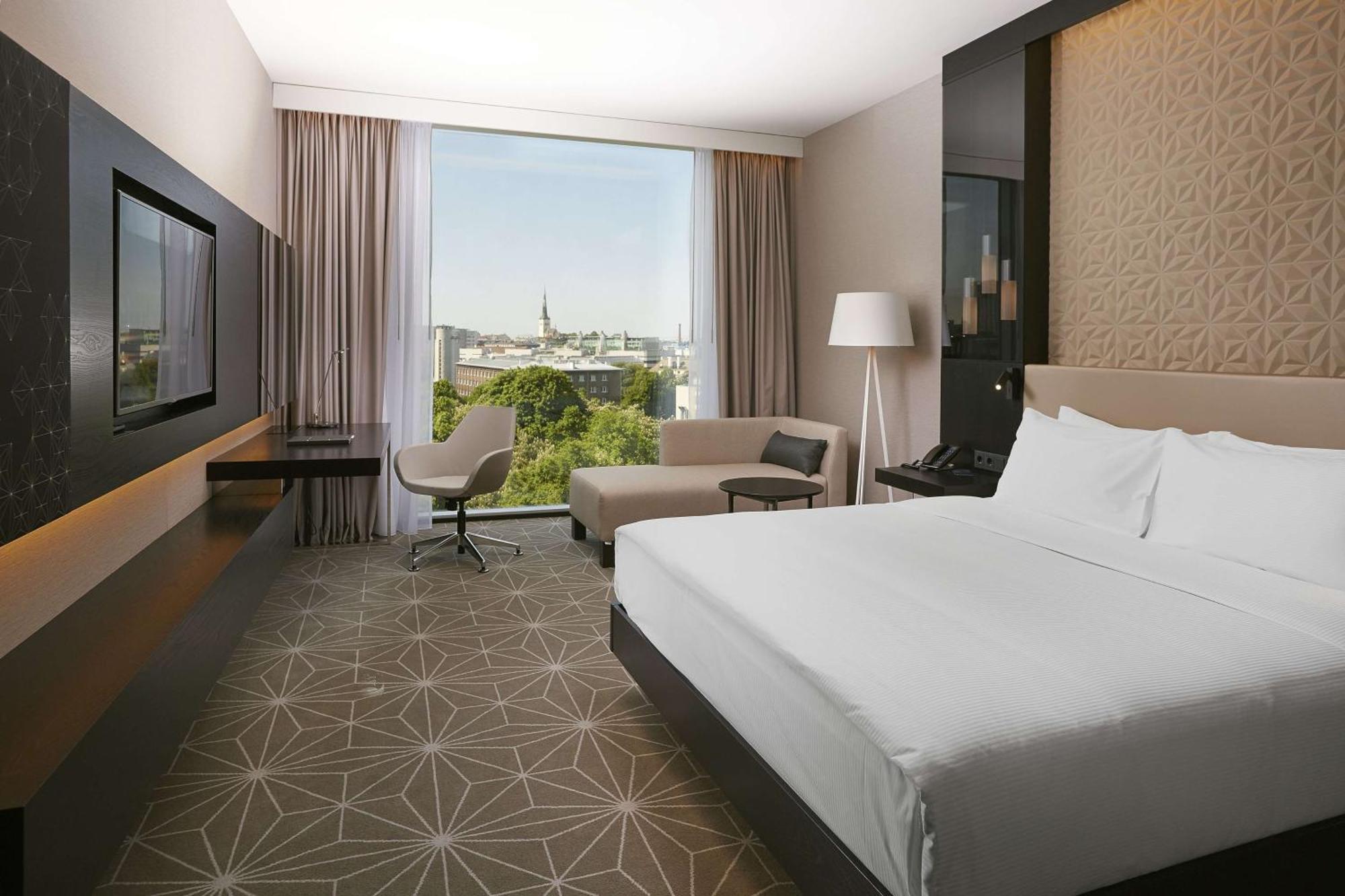 Hilton Park 4*